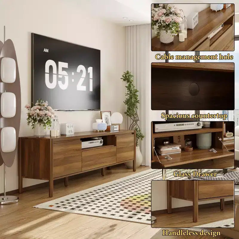 Meuble TV Moderne de Style Minimaliste Naturel avec Pieds en Bois Massif - Organisez Médias et Décoration, Rangement Spacieux