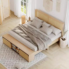 Cadre de lit en rotin naturel, taille Full/King, avec armoires de rangement coulissantes de type porte de grange, lit plateforme de style bohème-ferme, lattes silencieuses, pas besoin de sommier tapissier